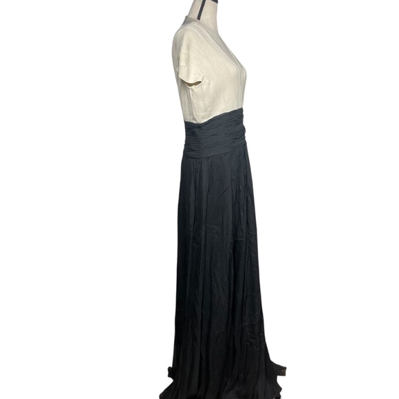 Tadashi Shoji Gown - Picture 3 of 4